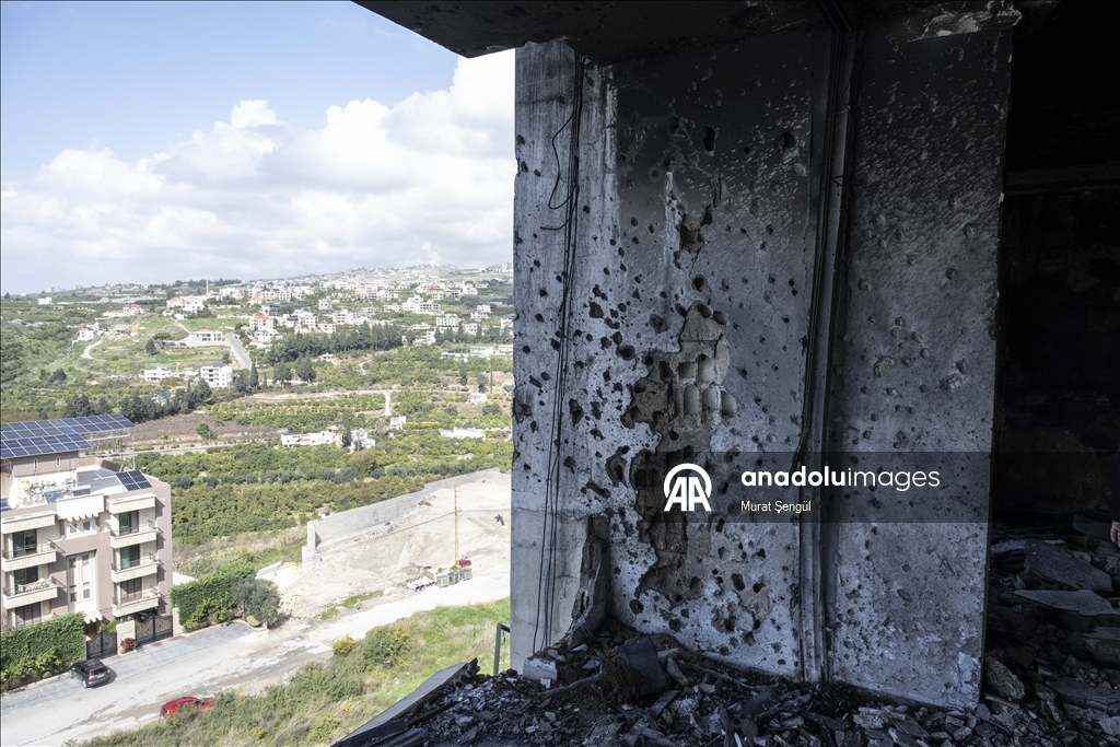 İsrail ordusu Lübnan'ın güneyindeki Şerhabil beldesine hava saldırısı düzenledi