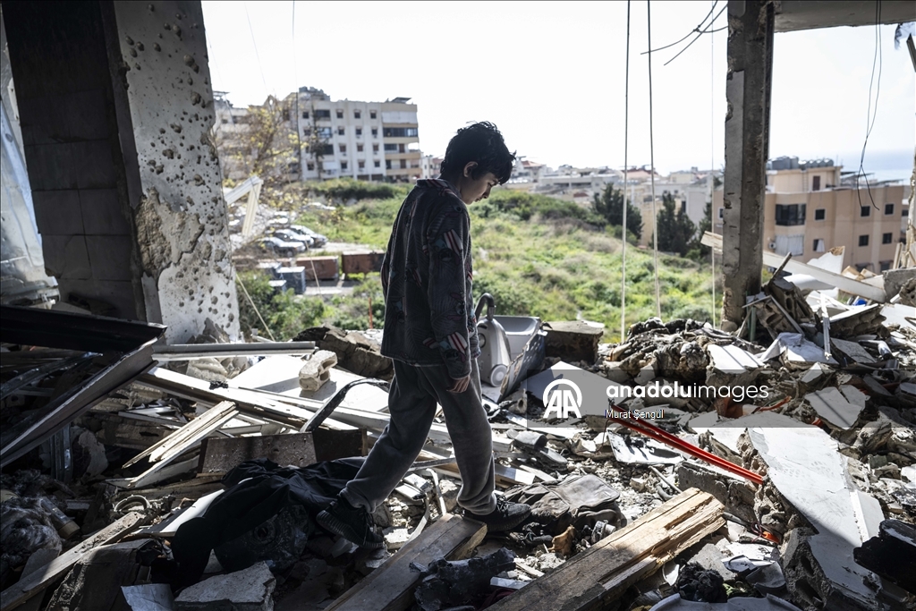 İsrail ordusu Lübnan'ın güneyindeki Şerhabil beldesine hava saldırısı düzenledi