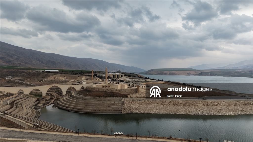 Древний Хасанкейф готовится к наплыву туристов на Рамазан