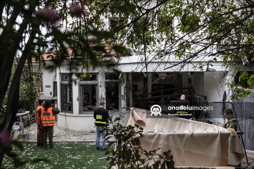 В результате ответных ударов Ирана пригороду Тель-Авива нанесен ущерб