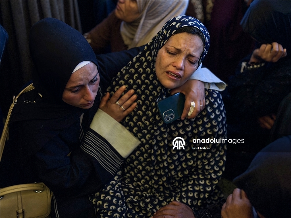 Обрушение стены на палатки в Газе унесло жизни трех палестинцев