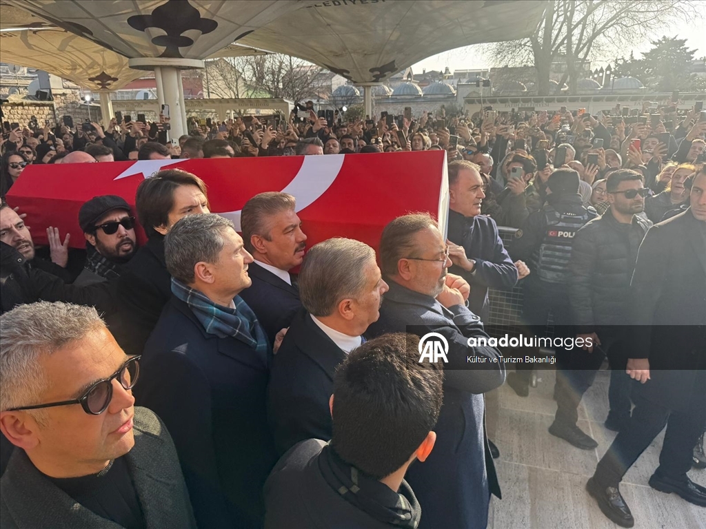 Prof. Dr. İlber Ortaylı için Fatih Camisi'nde cenaze töreni düzenlendi