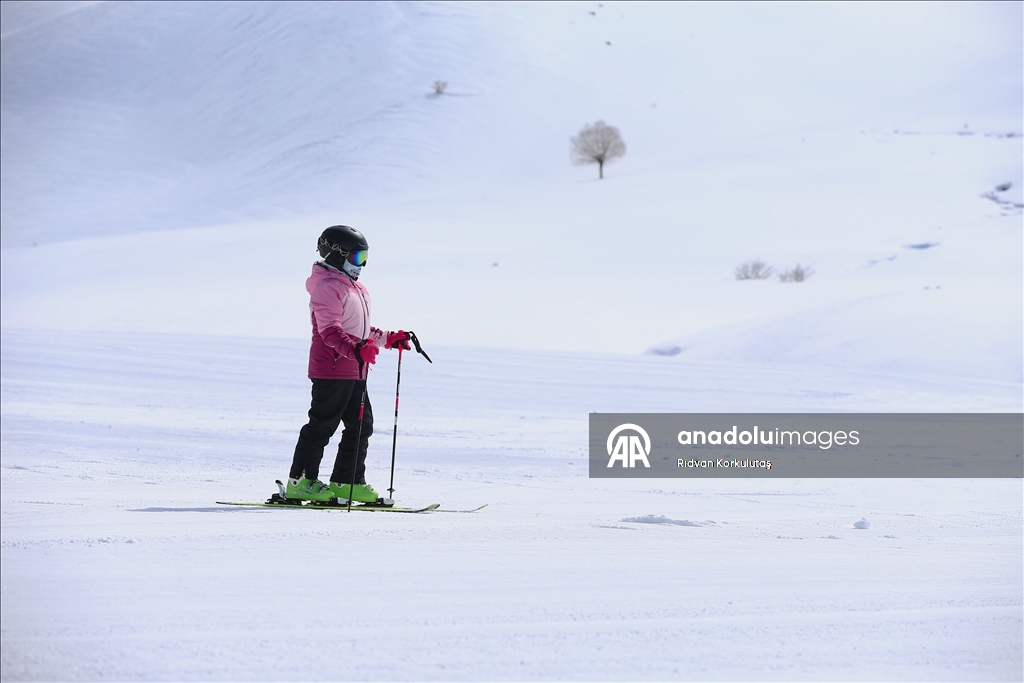 Весеннее катание на лыжах в горнолыжном центре Хесарек