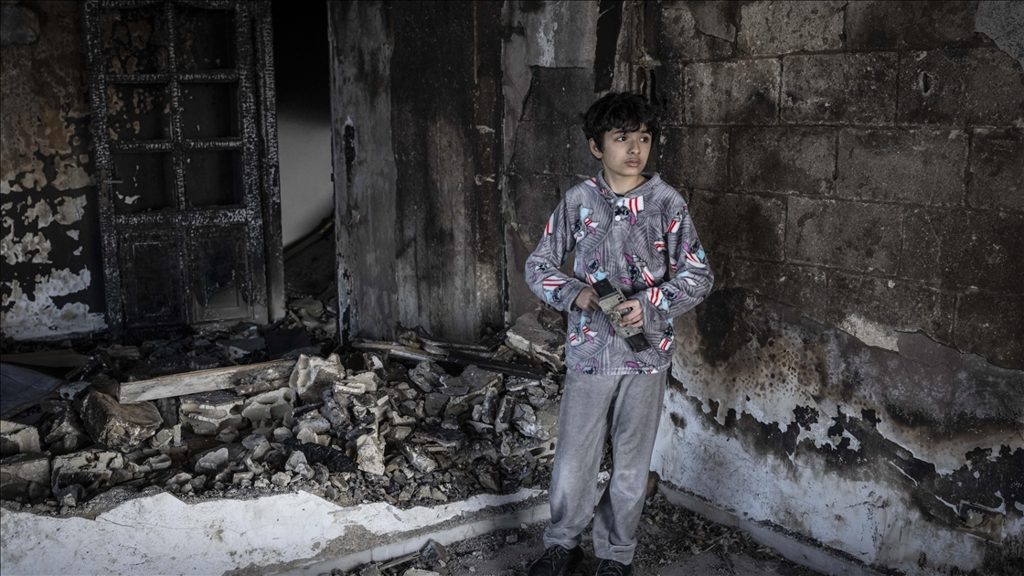 İsrail ordusu Lübnan'ın güneyindeki Şerhabil beldesine hava saldırısı düzenledi