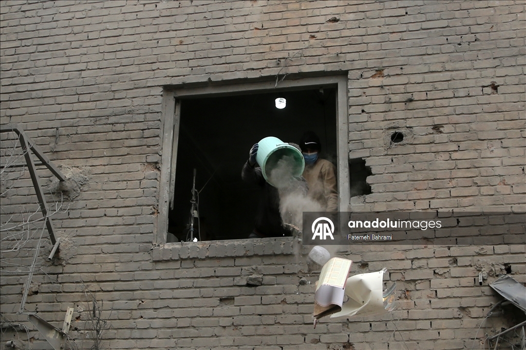 Tahran'ın güneyindeki Cevadiye ve Beryanek bölgesinde, ABD-İsrail saldırıları nedeniyle büyük yıkım oluştu
