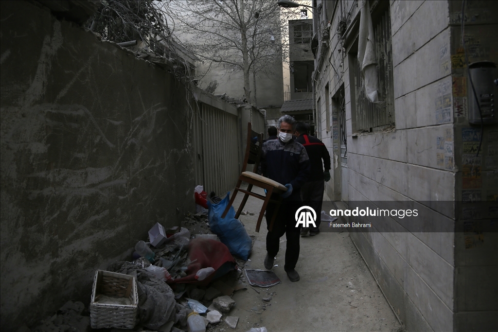 Tahran'ın güneyindeki Cevadiye ve Beryanek bölgesinde, ABD-İsrail saldırıları nedeniyle büyük yıkım oluştu
