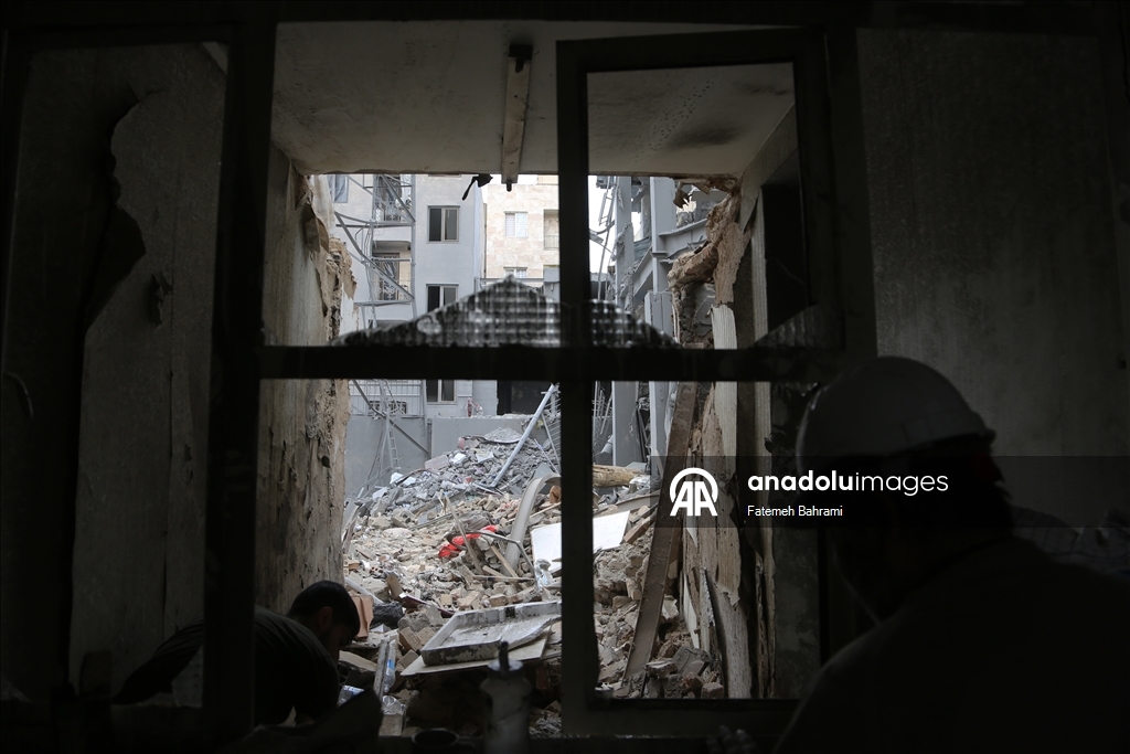 Tahran'ın güneyindeki Cevadiye ve Beryanek bölgesinde, ABD-İsrail saldırıları nedeniyle büyük yıkım oluştu