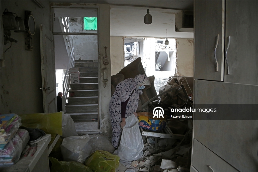 Tahran'ın güneyindeki Cevadiye ve Beryanek bölgesinde, ABD-İsrail saldırıları nedeniyle büyük yıkım oluştu