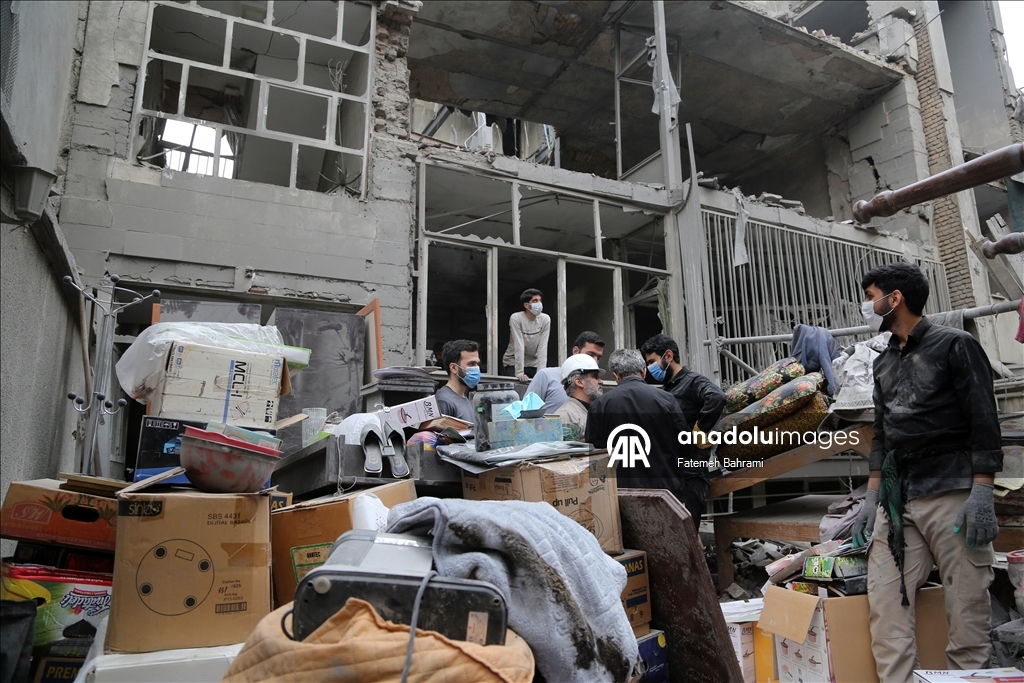 Tahran'ın güneyindeki Cevadiye ve Beryanek bölgesinde, ABD-İsrail saldırıları nedeniyle büyük yıkım oluştu