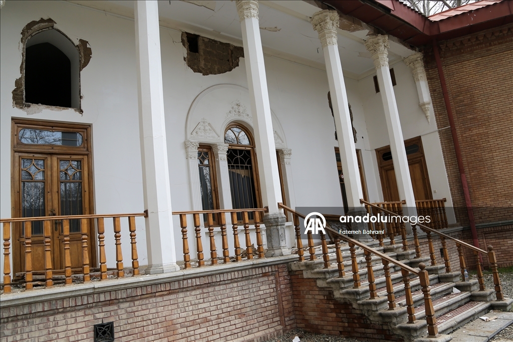 ABD-İsrail saldırılarında Tahran'daki tarihi Sadabad Sarayı hasar gördü