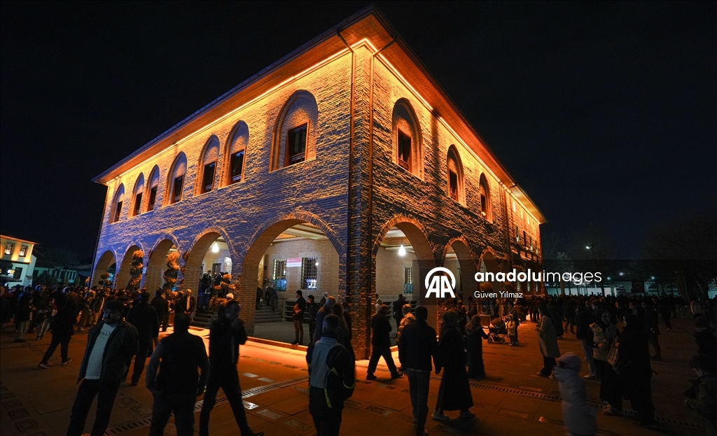 В Анкаре совершена последняя молитва Таравих месяца Рамазан