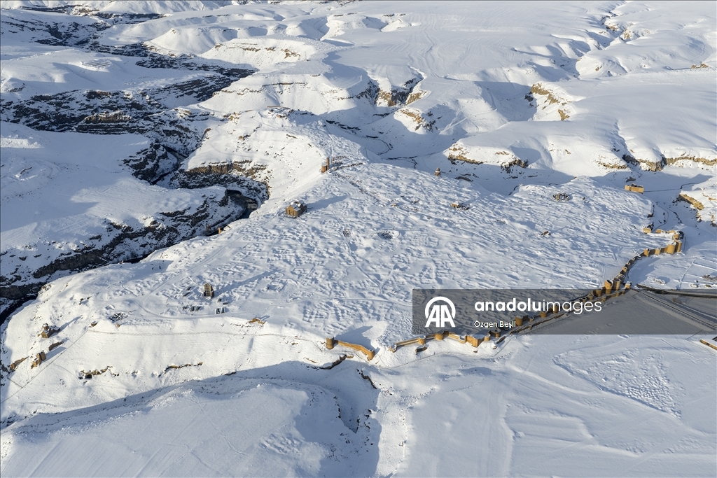 Anadolu'nun giriş kapısı Ani her yıl daha fazla ziyaretçi çekiyor