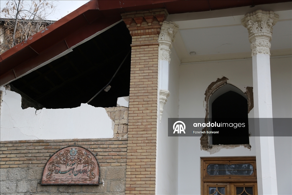 ABD-İsrail saldırılarında Tahran'daki tarihi Sadabad Sarayı hasar gördü