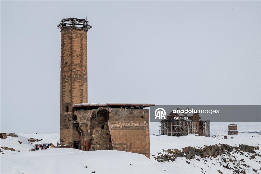 Anadolu'nun giriş kapısı Ani her yıl daha fazla ziyaretçi çekiyor