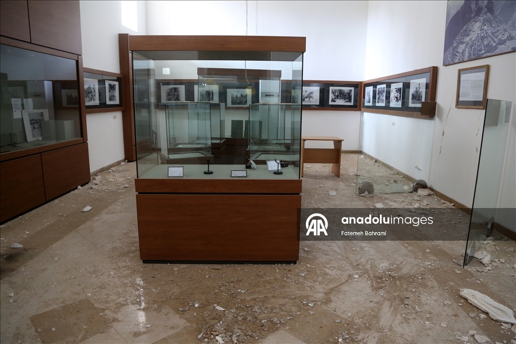 ABD-İsrail saldırılarında Tahran'daki tarihi Sadabad Sarayı hasar gördü