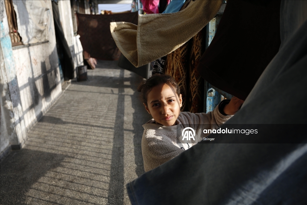 Gazze’de yerinden edilen aileler ramazan bayramına zor koşullar altında giriyor