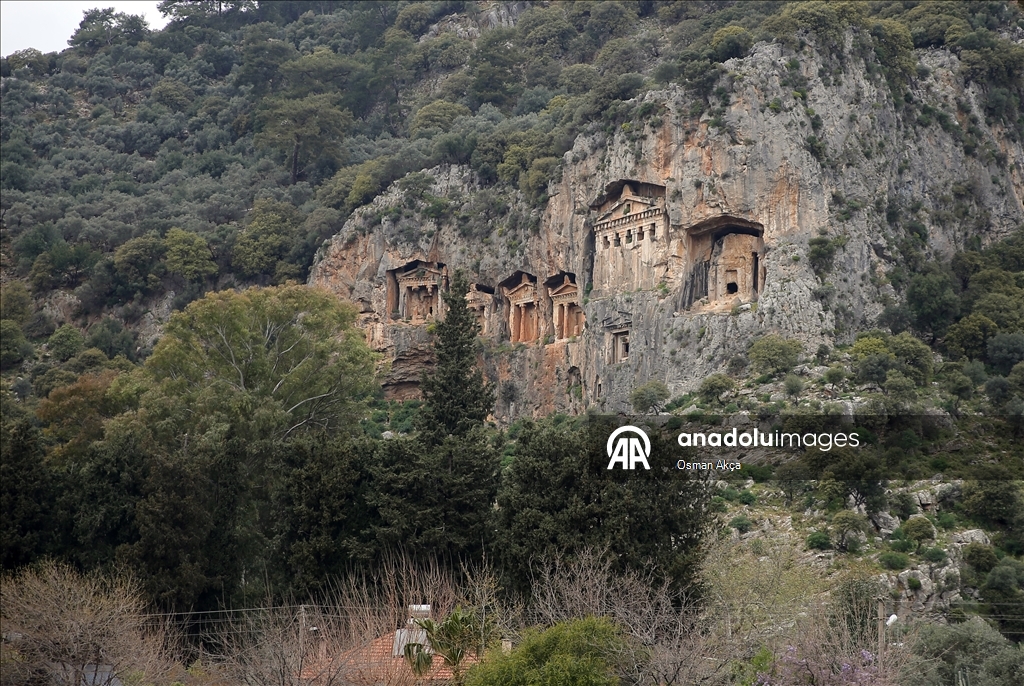 Muğla'nın turistik mahallesi Dalyan bayramda yerli turistleri bekliyor