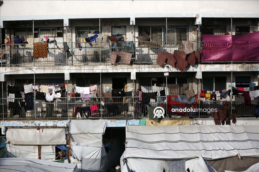 Gazze’de yerinden edilen aileler ramazan bayramına zor koşullar altında giriyor