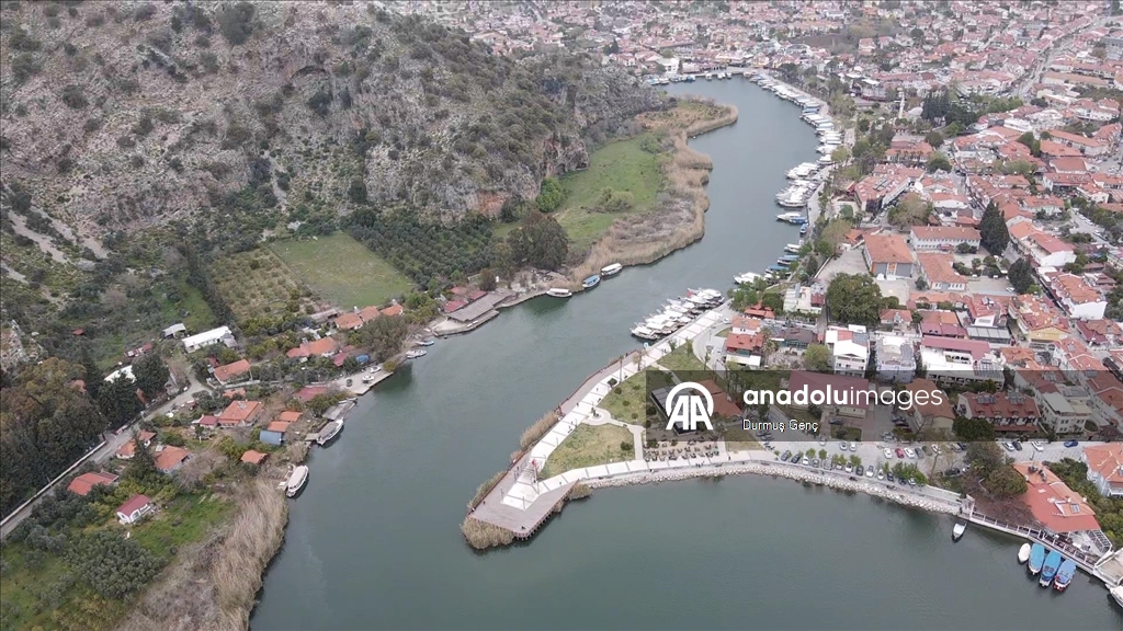 Muğla'nın turistik mahallesi Dalyan bayramda yerli turistleri bekliyor