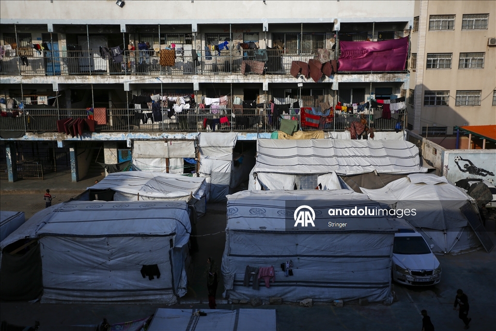 Gazze’de yerinden edilen aileler ramazan bayramına zor koşullar altında giriyor