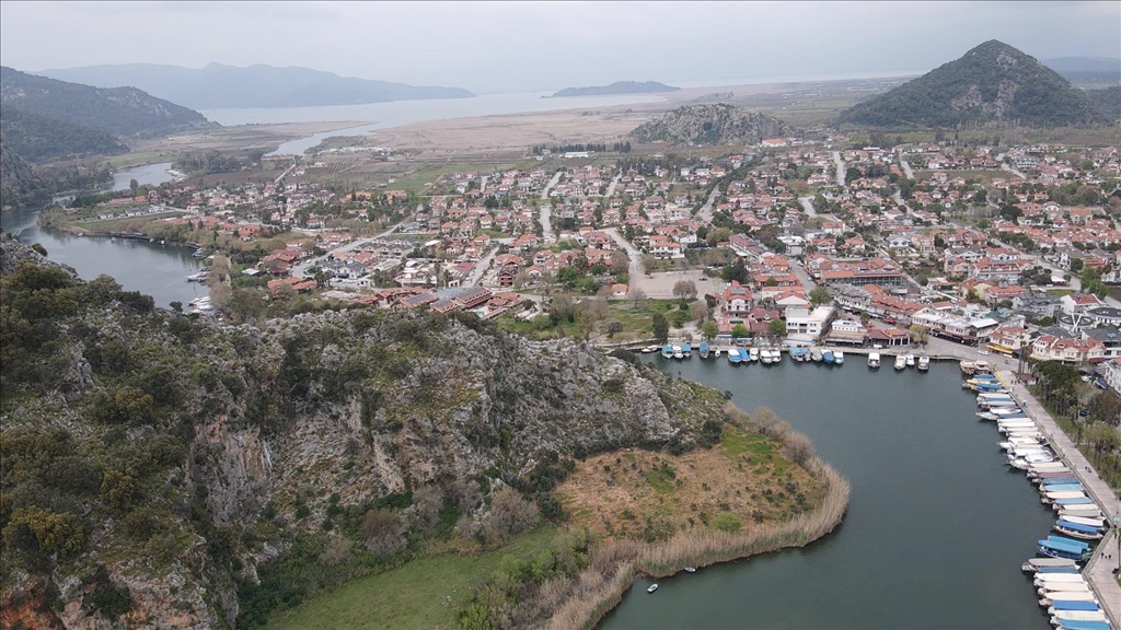 Muğla'nın turistik mahallesi Dalyan bayramda yerli turistleri bekliyor
