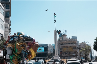 عيد الفطر بالضفة.. استعدادات خجولة وركود سببه إسرائيل