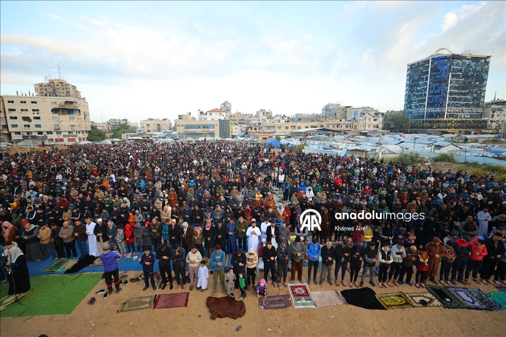 Gazze'de Ramazan Bayramı namazı kılındı
