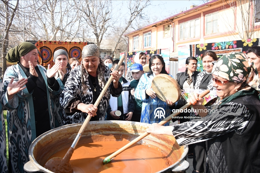 В Узбекистане сохраняется многовековая традиция приготовления сумаляка к Новрузу