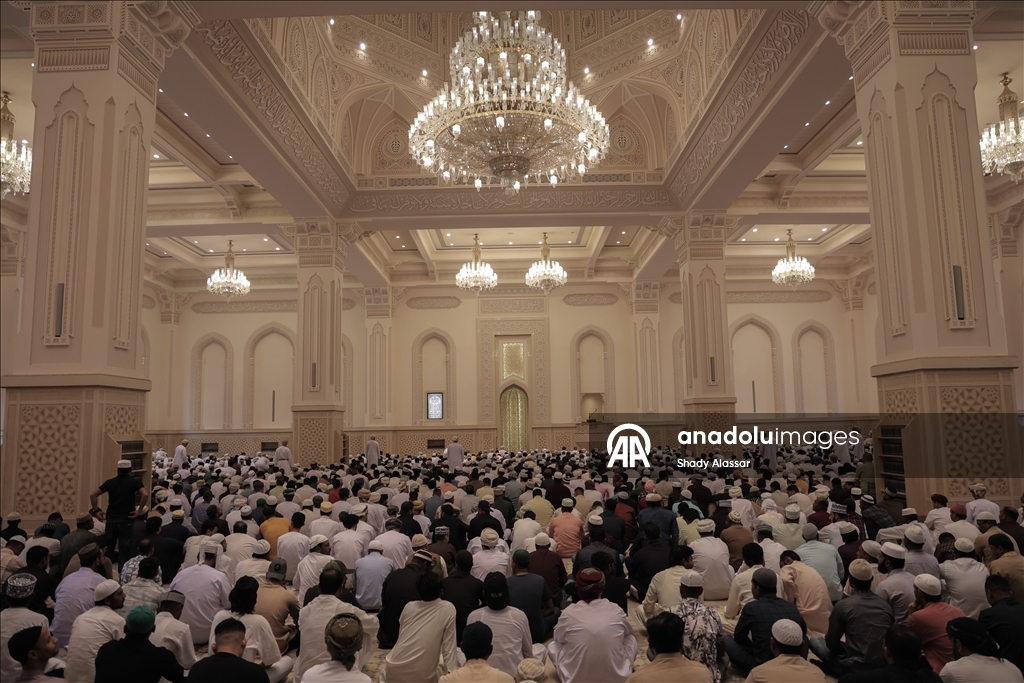 Umman'da Ramazan Bayramı namazı kılındı