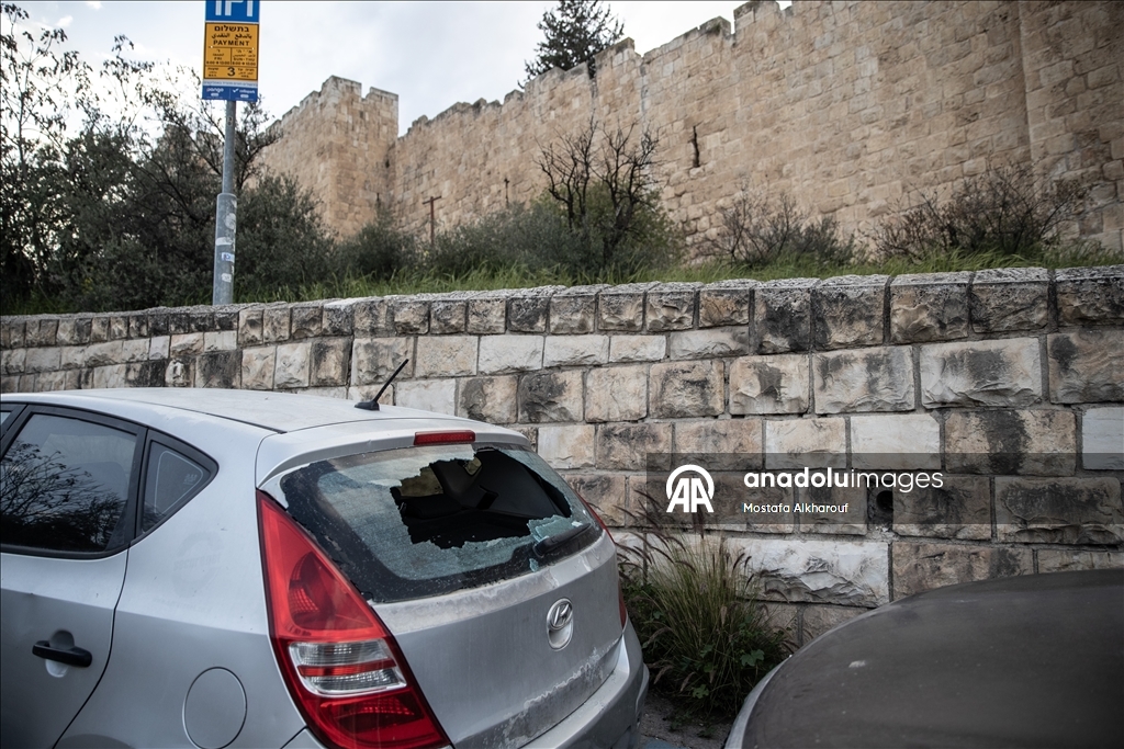 İran'ın misillemesi sırasında bir füze parçası, Doğu Kudüs'ün Eski Şehir bölgesine düştü