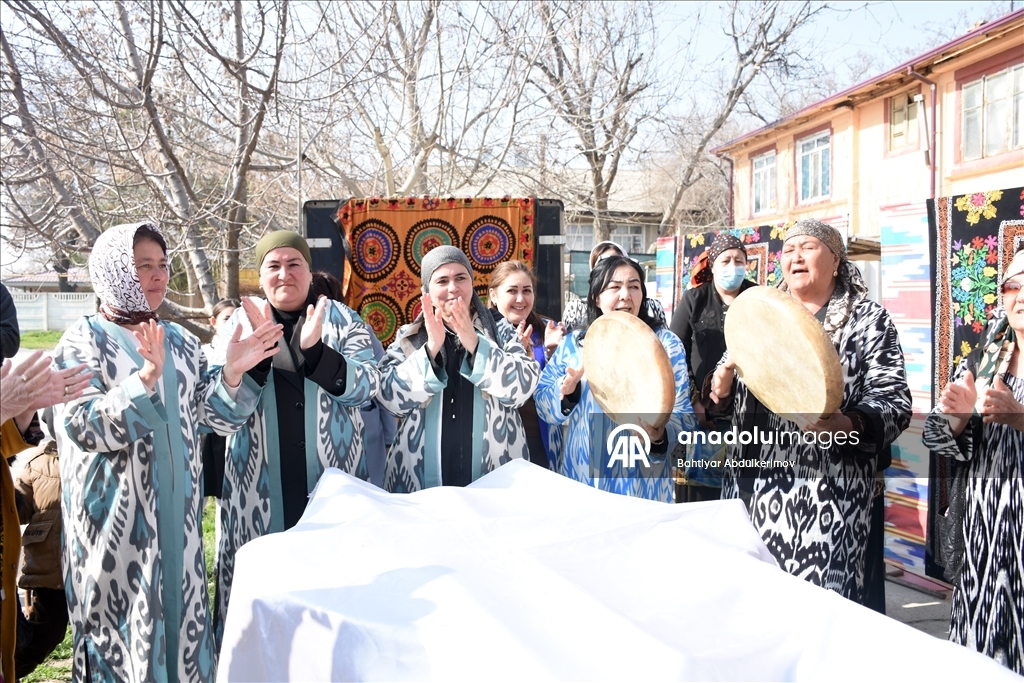 В Узбекистане сохраняется многовековая традиция приготовления сумаляка к Новрузу