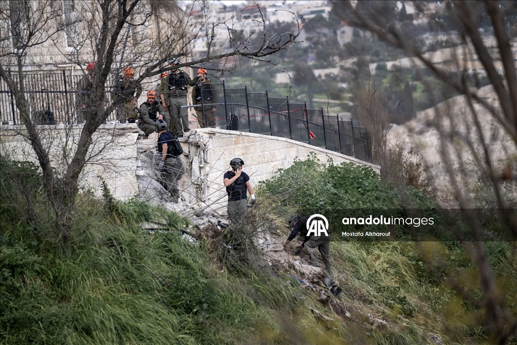 İran'ın misillemesi sırasında bir füze parçası, Doğu Kudüs'ün Eski Şehir bölgesine düştü