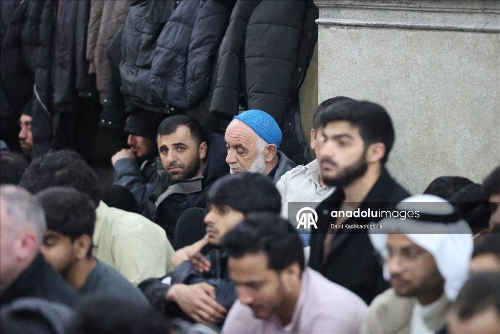 В Тбилиси совершен праздничный намаз по случаю Рамазан-байрам