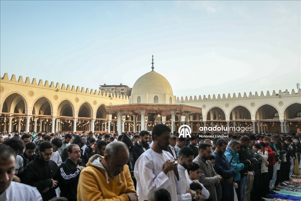 Mısır'da Ramazan Bayramı namazı kılındı