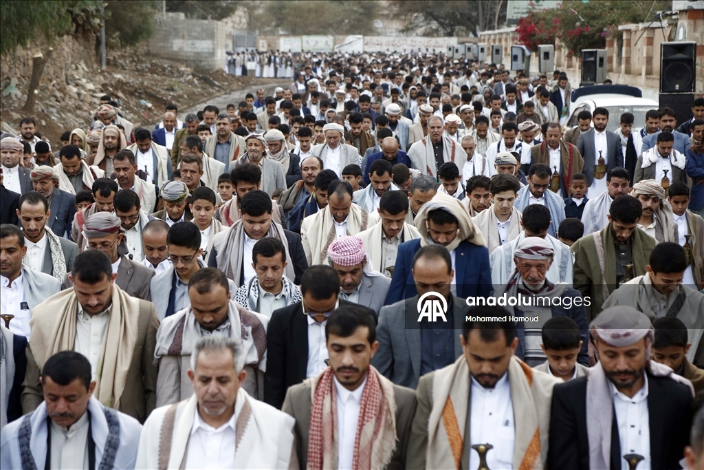 Yemen'de Ramazan Bayramı namazı kılındı