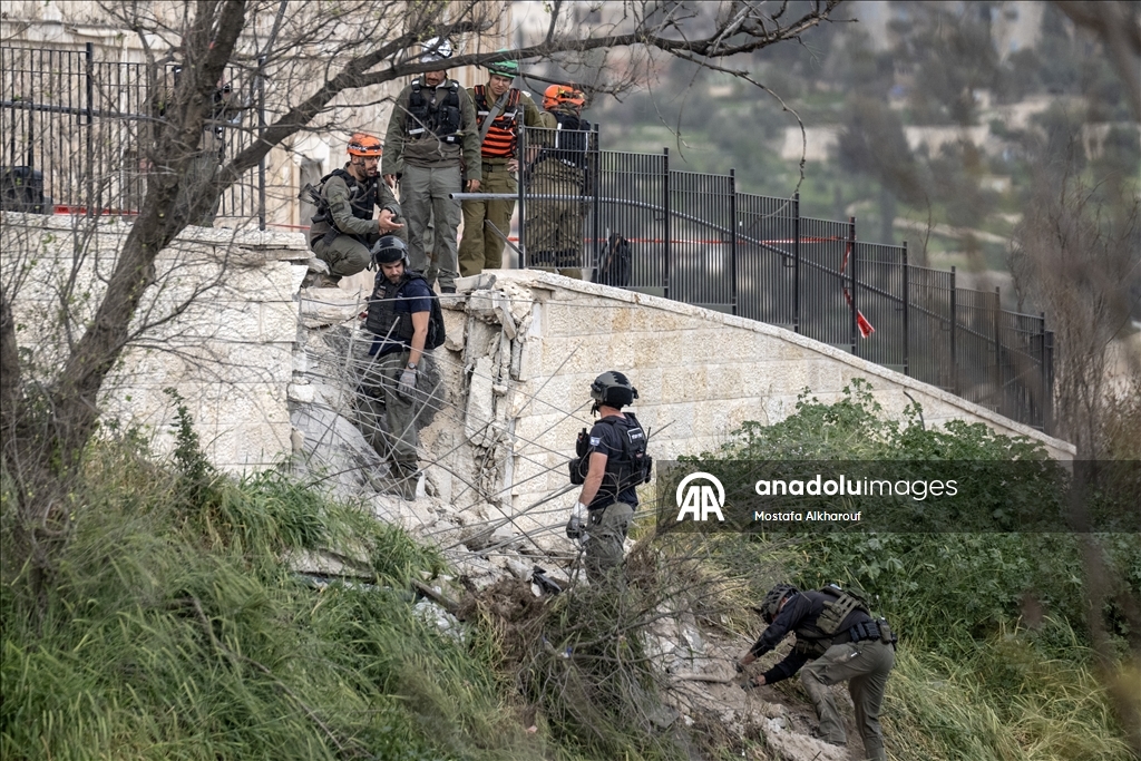 İran'ın misillemesi sırasında bir füze parçası, Doğu Kudüs'ün Eski Şehir bölgesine düştü