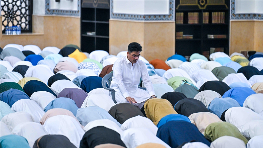 Dünyada Ramazan Bayramı kutlanıyor