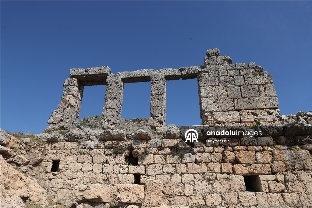 Sillyon, yaklaşık 7 bin yıllık kesintisiz yerleşime ışık tutuyor