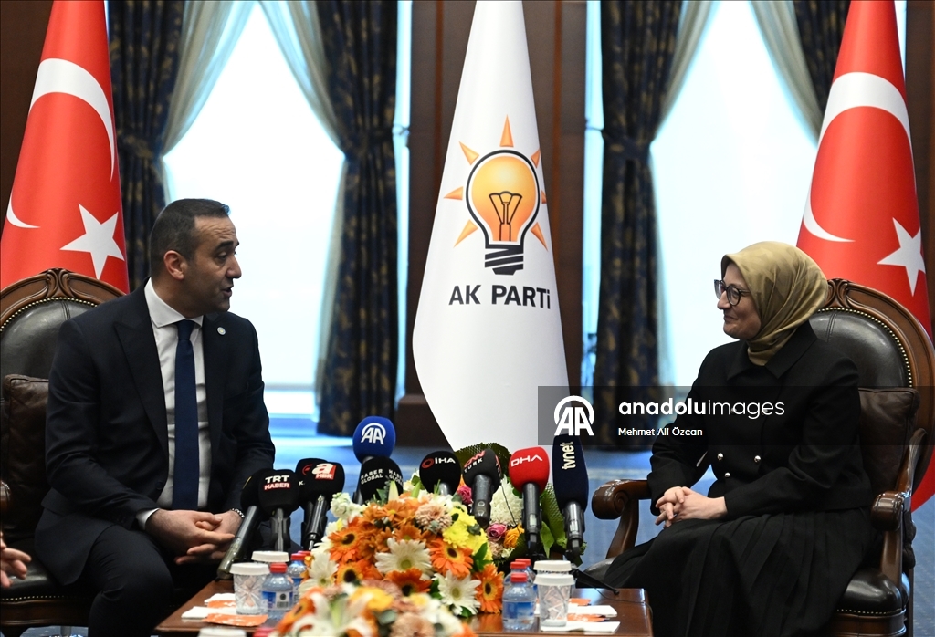 AK Parti Genel Merkezi'nde siyasi partiler arası bayramlaşma