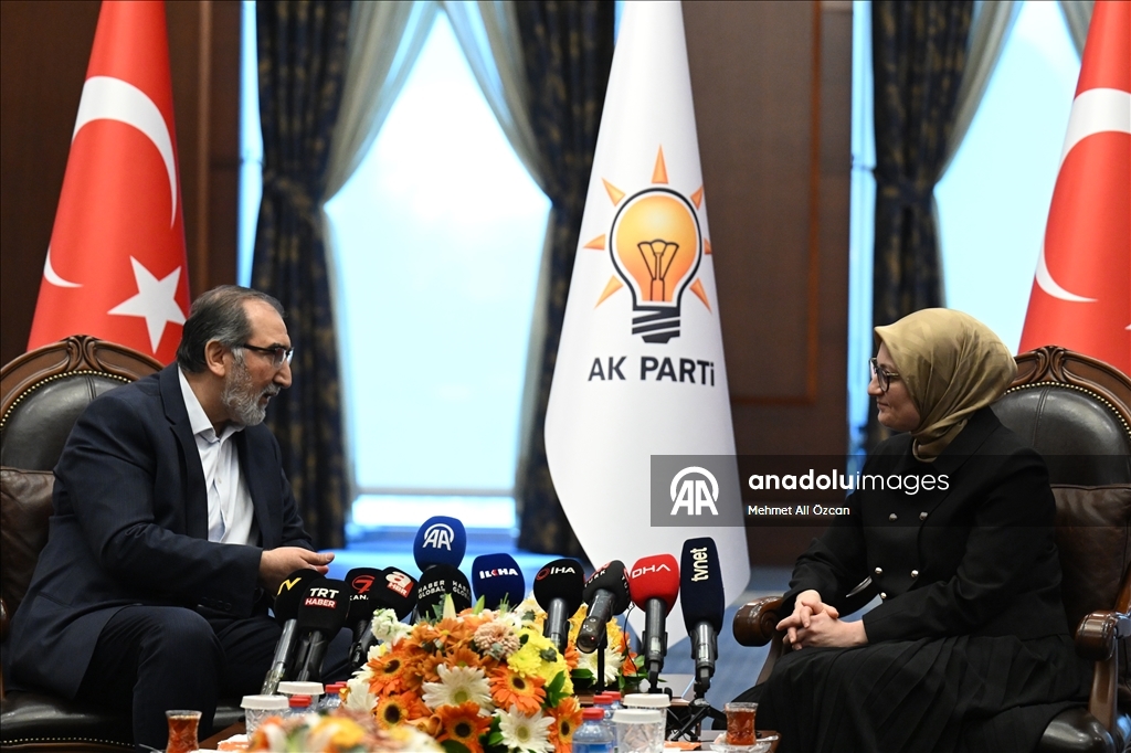 AK Parti Genel Merkezi'nde siyasi partiler arası bayramlaşma