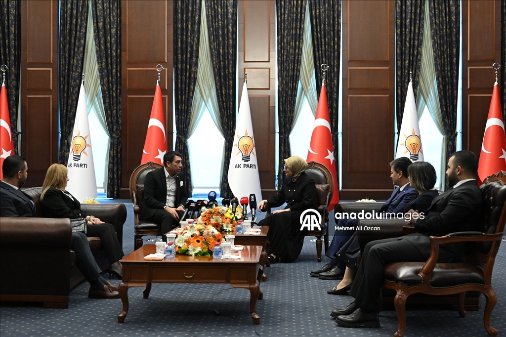 AK Parti Genel Merkezi'nde siyasi partiler arası bayramlaşma