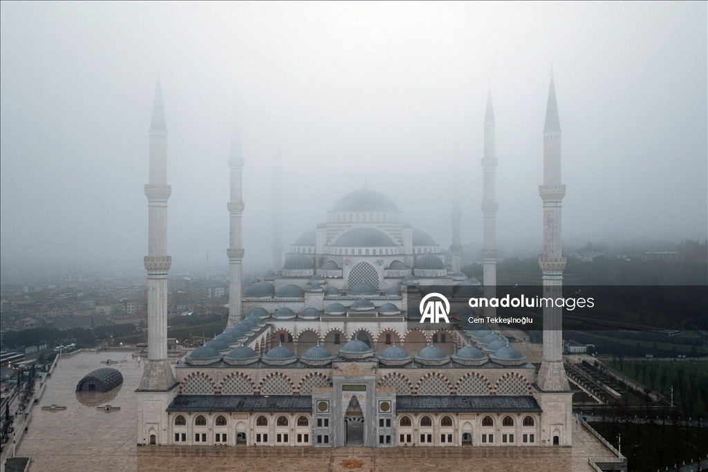 İstanbul'da sabah saatlerinde sis etkili oldu