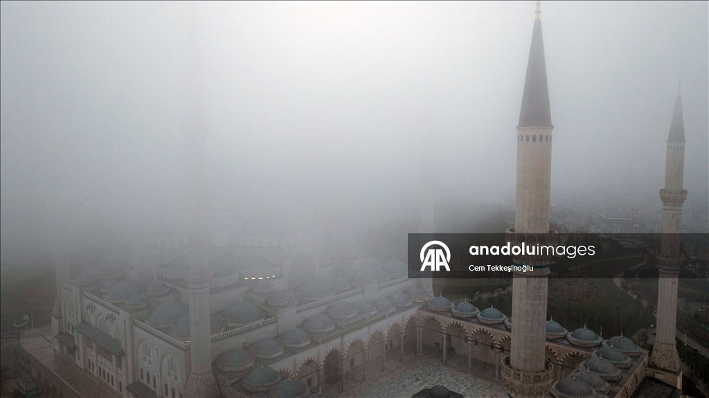 İstanbul'da sabah saatlerinde sis etkili oldu