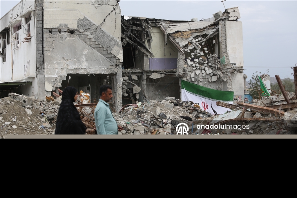 İran’ın Minab kentinde ABD-İsrail'in saldırı düzenlediği Şeceretü’t-Tayyibe İlkokulu’nun binası görüntülendi