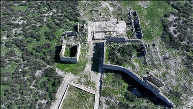 Sillyon, yaklaşık 7 bin yıllık kesintisiz yerleşime ışık tutuyor