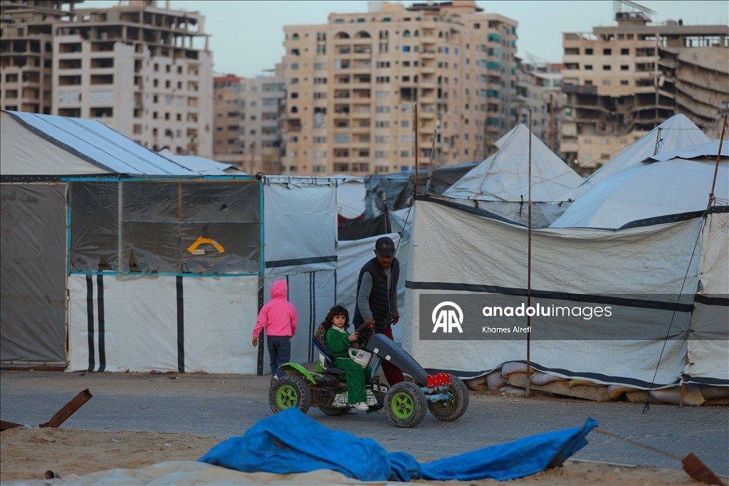 Gazze Limanı’nda aileler ve çocuklar bayram sevincini yaşadı