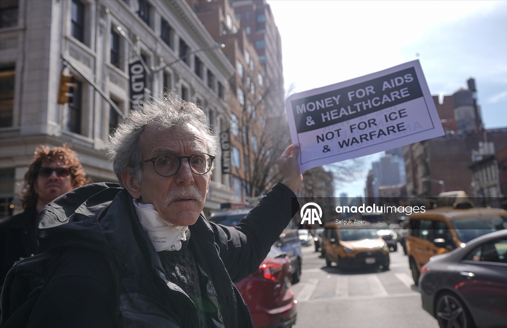 New York'ta Palantir önünde dijital gözetleme ve ICE karşıtı protesto