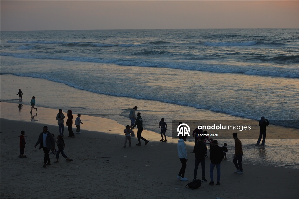 Gazze Limanı’nda aileler ve çocuklar bayram sevincini yaşadı