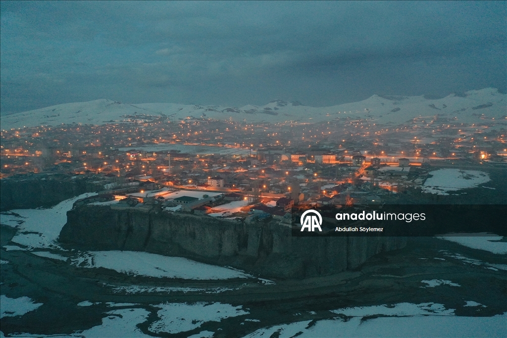 Baharda karla kaplanan Murat Kanyonu dronla görüntülendi