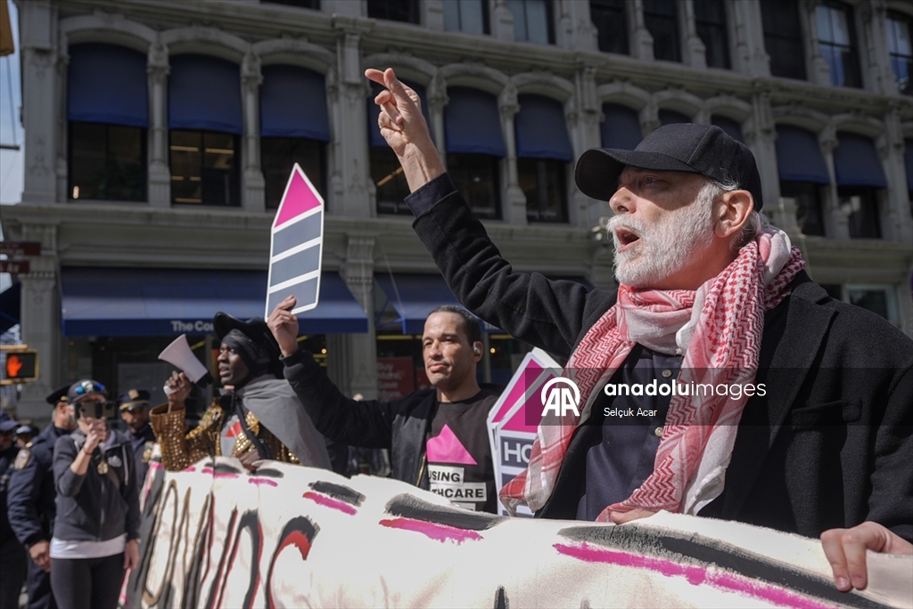 New York'ta Palantir önünde dijital gözetleme ve ICE karşıtı protesto